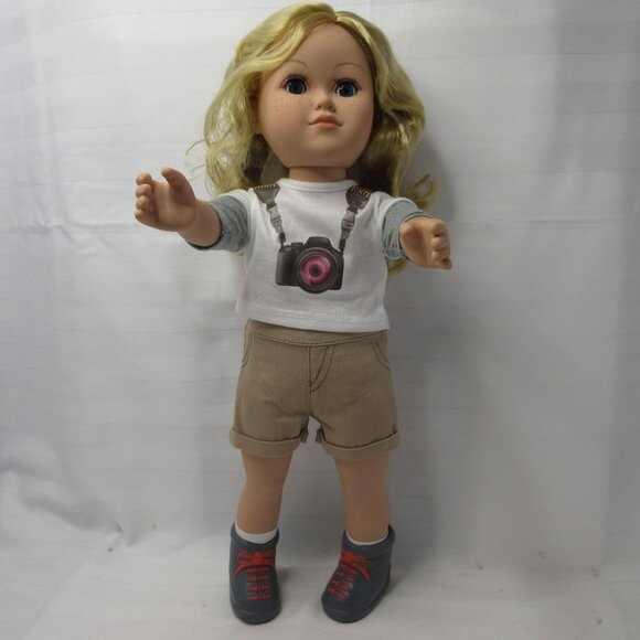 CitiToy 2013 GS126 GM15 Blond 18" Tall  Doll with Camera Shirt - Picture 6 of 6